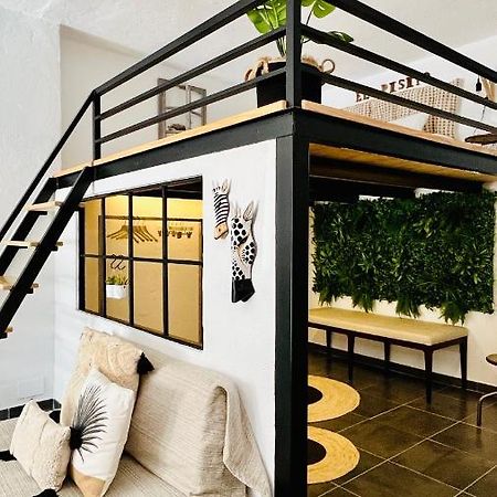 El Pisito Forest,A 300 Metros Iglesia De La Encarnacion Apartment Marbella Exterior photo